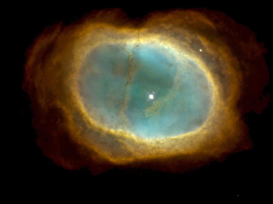 NGC 3132 - планетарная туманность. Описание NGC 3132:, Планетарная туманность в созвездии Паруса