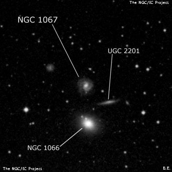 NGC 1067 - спиральная галактика. Описание NGC 1067:, Галактика в созвездии Треугольник