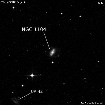 NGC 1104 - спиральная галактика с баром. Описание NGC 1104:, Галактика в созвездии Кит