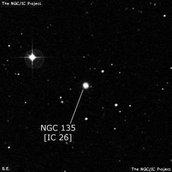 NGC 135 - спиральная галактика. Описание NGC 135:, Галактика в созвездии Кит