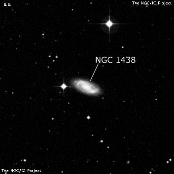 NGC 1438 - спиральная галактика с баром. Описание NGC 1438:, Галактика в созвездии Эридан