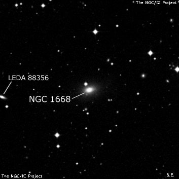 NGC 1668 - спиральная галактика с баром. Описание NGC 1668:, Галактика в созвездии Резец