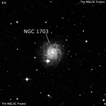 NGC 1703 - спиральная галактика с баром. Описание NGC 1703:, Галактика в созвездии Золотая Рыба