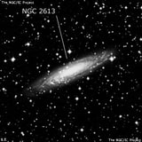 NGC 2613 - спиральная галактика. Описание NGC 2613:, Галактика в созвездии Компас