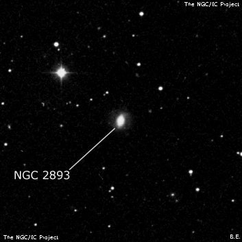 NGC 2893 - спиральная галактика с баром. Описание NGC 2893:, Галактика в созвездии Лев