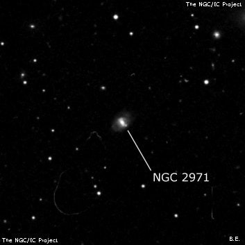 NGC 2971 - спиральная галактика с баром. Описание NGC 2971:, Галактика в созвездии Малый Лев