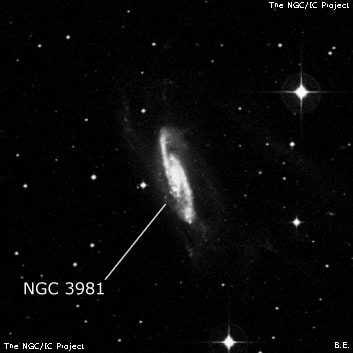 NGC 3981 - спиральная галактика с баром. Описание NGC 3981:, Галактика в созвездии Чаша