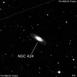 NGC 424 - спиральная галактика с баром. Описание NGC 424:, Галактика в созвездии Скульптор