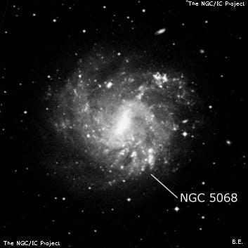 NGC 5068 - спиральная галактика с баром. Описание NGC 5068:, Галактика в созвездии Дева