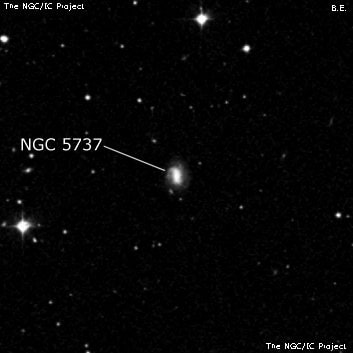 NGC 5737 - спиральная галактика с баром. Описание NGC 5737:, Галактика в созвездии Волопас