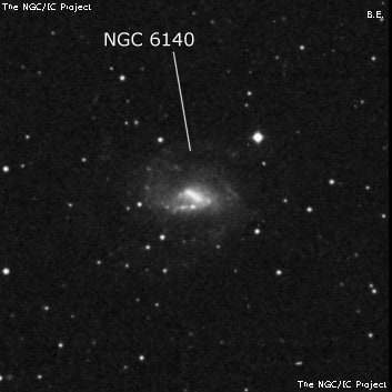 NGC 6140 - спиральная галактика с баром. Описание NGC 6140:, Галактика в созвездии Дракон
