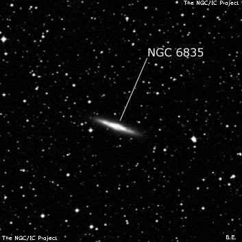 NGC 6835 - спиральная галактика с баром. Описание NGC 6835:, Галактика в созвездии Стрелец