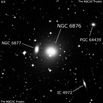 NGC 6876 - эллиптическая галактика. Описание NGC 6876:, Галактика в созвездии Павлин