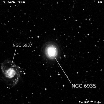 NGC 6935 - спиральная галактика с баром. Описание NGC 6935:, Галактика в созвездии Индеец