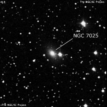 NGC 7025 - спиральная галактика. Описание NGC 7025:, Галактика в созвездии Дельфин