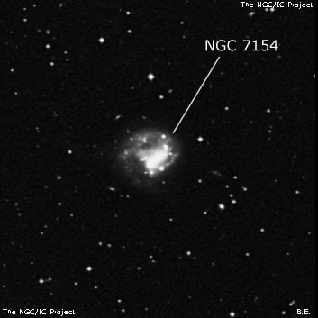 NGC 7154 - спиральная галактика с баром. Описание NGC 7154:, Галактика в созвездии Южная Рыба
