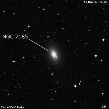 NGC 7185 - спиральная галактика с баром. Описание NGC 7185:, Галактика в созвездии Водолей