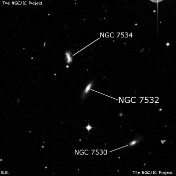 NGC 7532 - спиральная галактика с баром. Описание NGC 7532:, Галактика в созвездии Рыбы