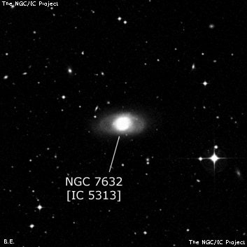 NGC 7632 - спиральная галактика с баром. Описание NGC 7632:, Галактика в созвездии Журавль
